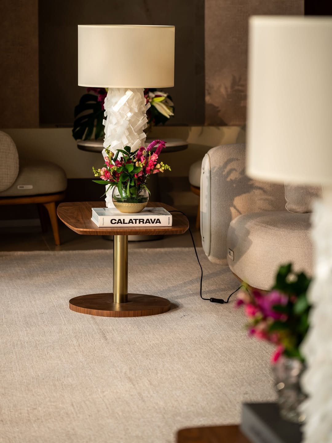 Phoenix Table