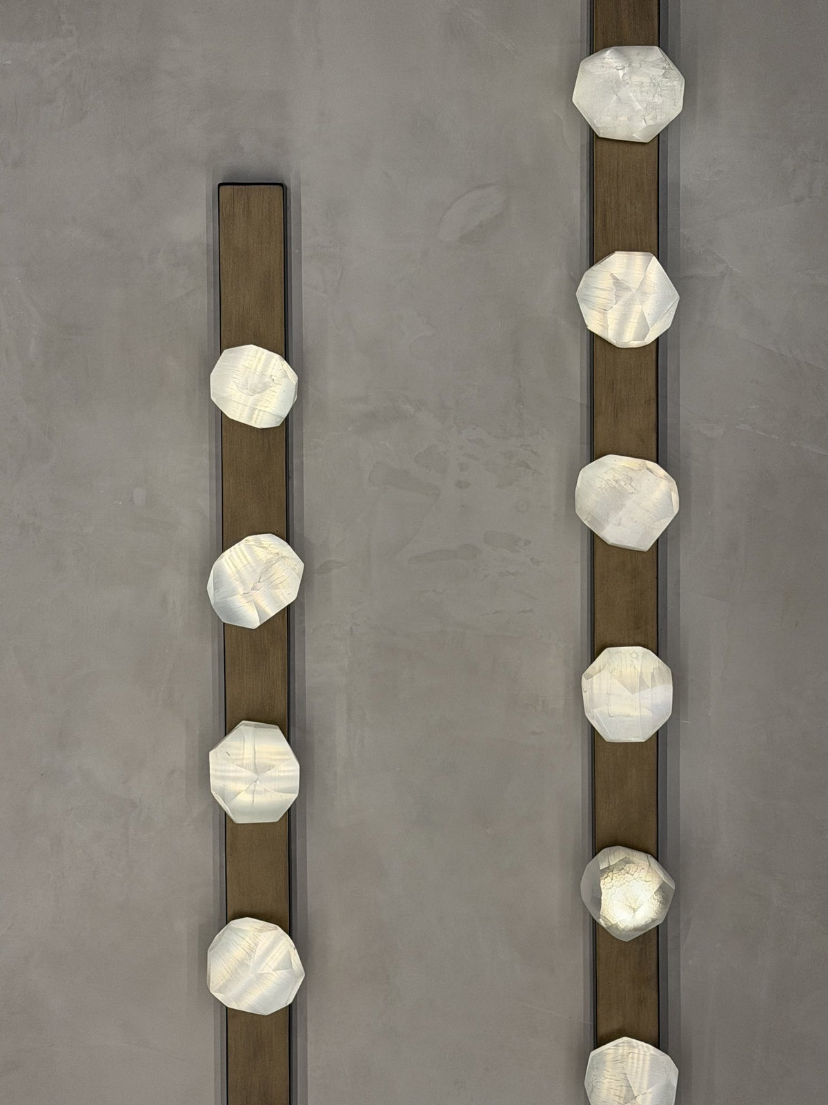 Helion Wall III